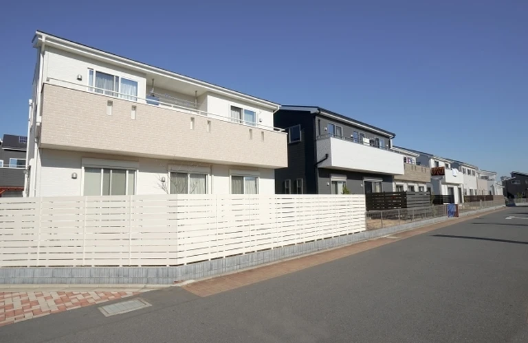 あなたの大切な不動産、的確な査定と最適な価値を見つけます！ | 秋田県大仙市の不動産なら「ミライズRealEstate」株式会社フォレスト